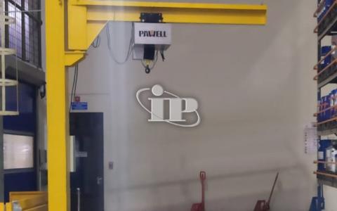 pillar jib Cranes